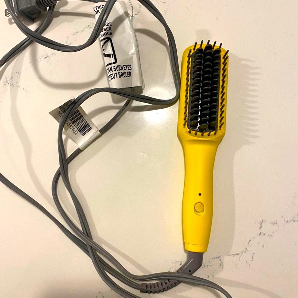 DryBar Baby Brush Crush (Mini Heated Straightening Brush)